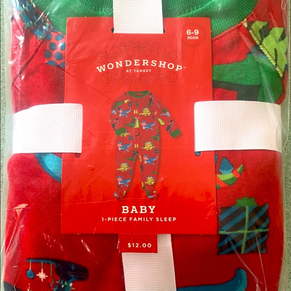 NWT. 6-9 month Christmas pajamas